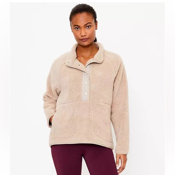Lou & Grey Sherpa Pullover Button‎ Up Tan pockets fuzzy Relaxed Fit Sz Small - Picture 1 of 11